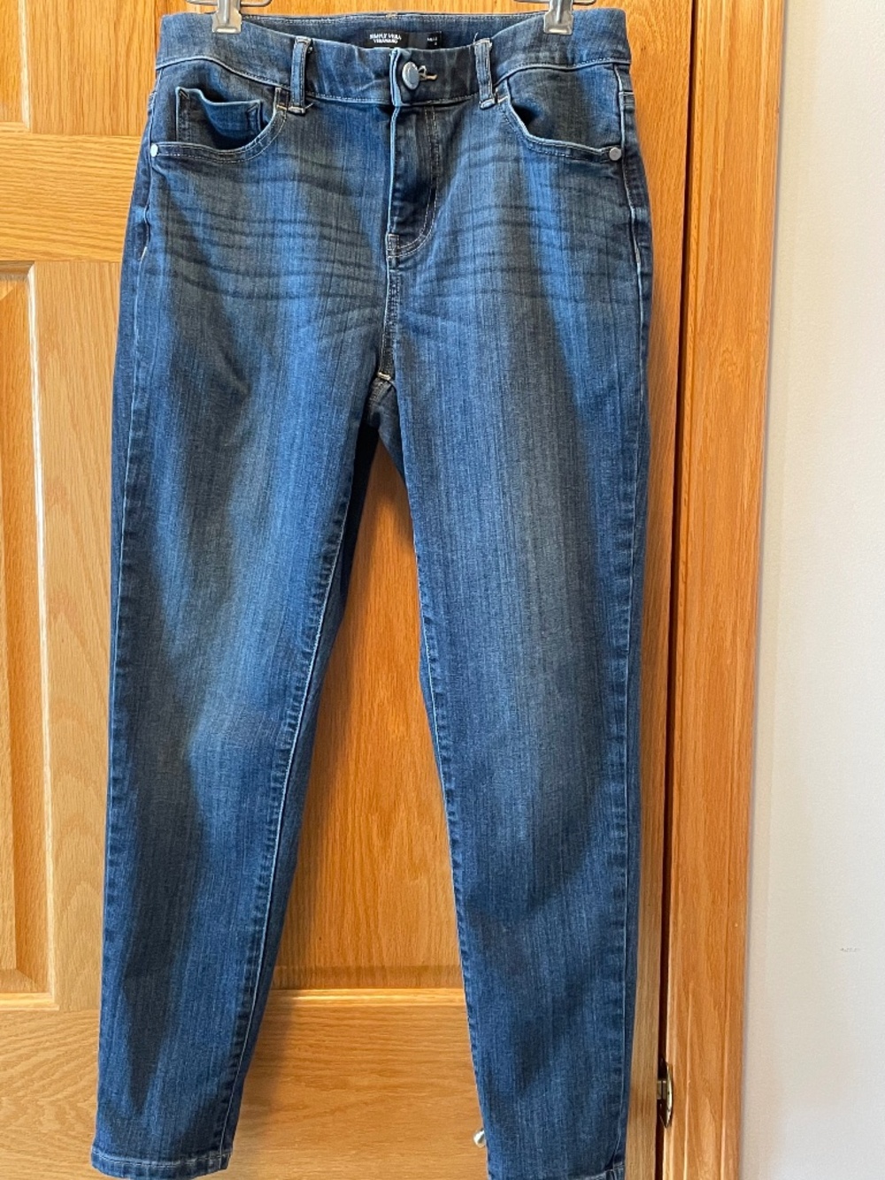 Simply Vera Wang Mid Rise Skinny Ankle Slimming Street Jean NEW SIZE 4-Ret $89
